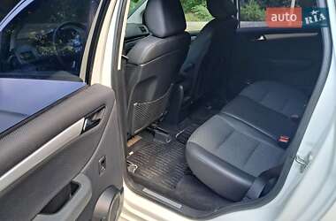 Хэтчбек Mercedes-Benz B-Class 2010 в 
