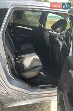 Хэтчбек Mercedes-Benz B-Class 2006 в 