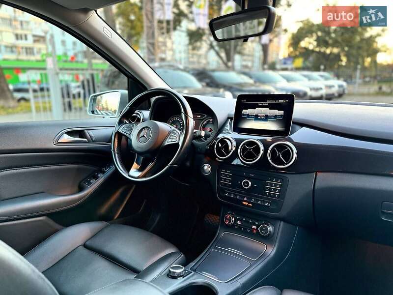 Хетчбек Mercedes-Benz B-Class 2017 в Одесі
