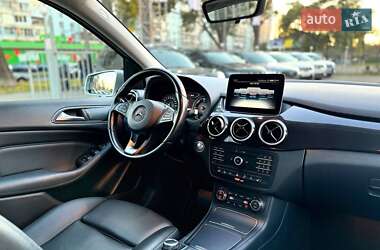 Хетчбек Mercedes-Benz B-Class 2017 в 