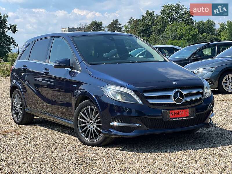 Хетчбек Mercedes-Benz B-Class 2017 в Стрию