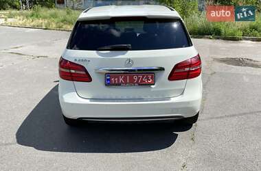 Хэтчбек Mercedes-Benz B-Class 2016 в 