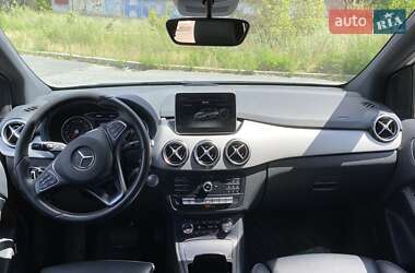 Хэтчбек Mercedes-Benz B-Class 2016 в 