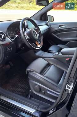 Хетчбек Mercedes-Benz B-Class 2016 в 