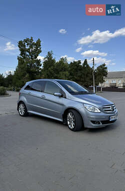 Хэтчбек Mercedes-Benz B-Class 2006 в 