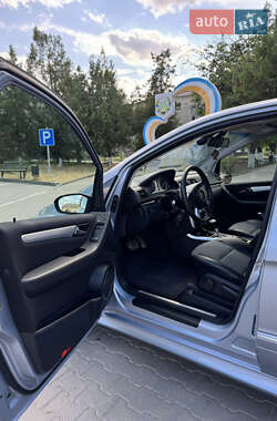 Хэтчбек Mercedes-Benz B-Class 2006 в 