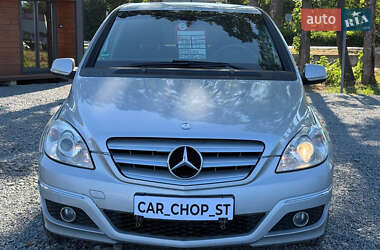 Хэтчбек Mercedes-Benz B-Class 2009 в 