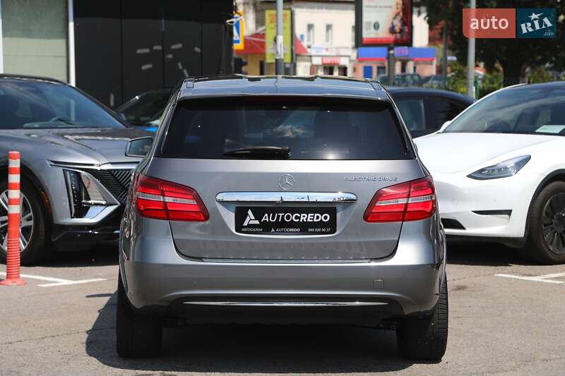 Хэтчбек Mercedes-Benz B-Class 2015 в Харькове