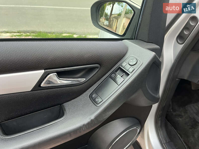 Хэтчбек Mercedes-Benz B-Class 2006 в Могилев-Подольске