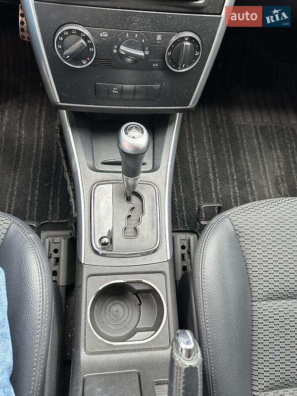 Хэтчбек Mercedes-Benz B-Class 2010 в Полтаве