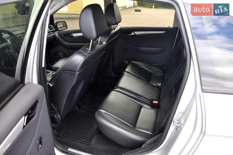 Хетчбек Mercedes-Benz B-Class 2010 в Львові