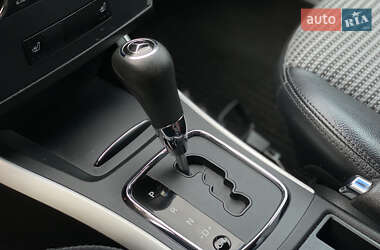 Хэтчбек Mercedes-Benz B-Class 2006 в 