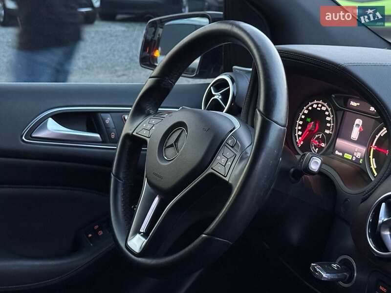 Хэтчбек Mercedes-Benz B-Class 2017 в Харькове