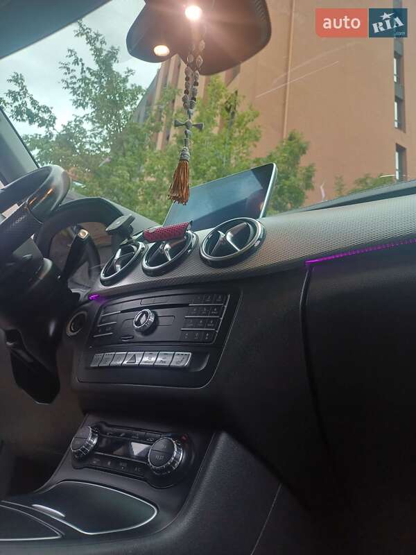 Хэтчбек Mercedes-Benz B-Class 2015 в Львове