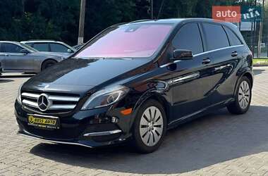 Хэтчбек Mercedes-Benz B-Class 2017 в 