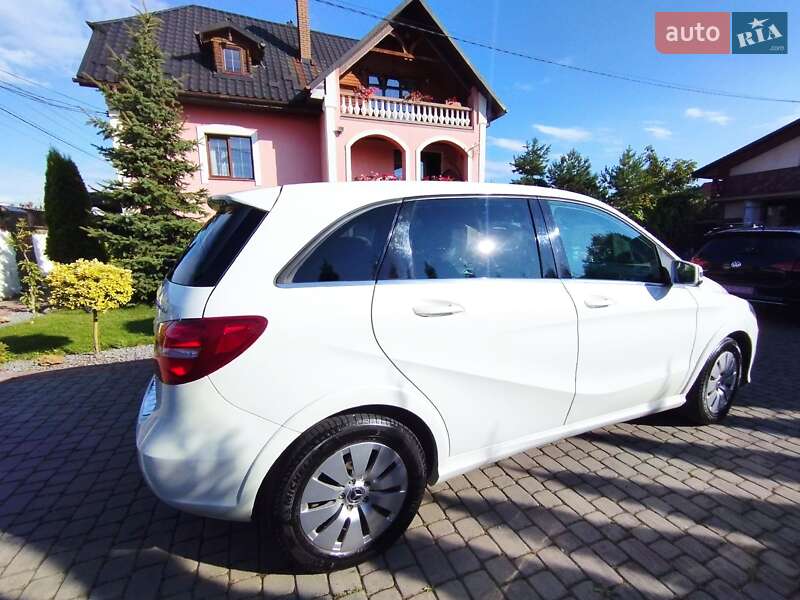 Хэтчбек Mercedes-Benz B-Class 2015 в Самборе фото 5 Хэтчбек Mercedes-Benz B-Class 2015 в Самборе