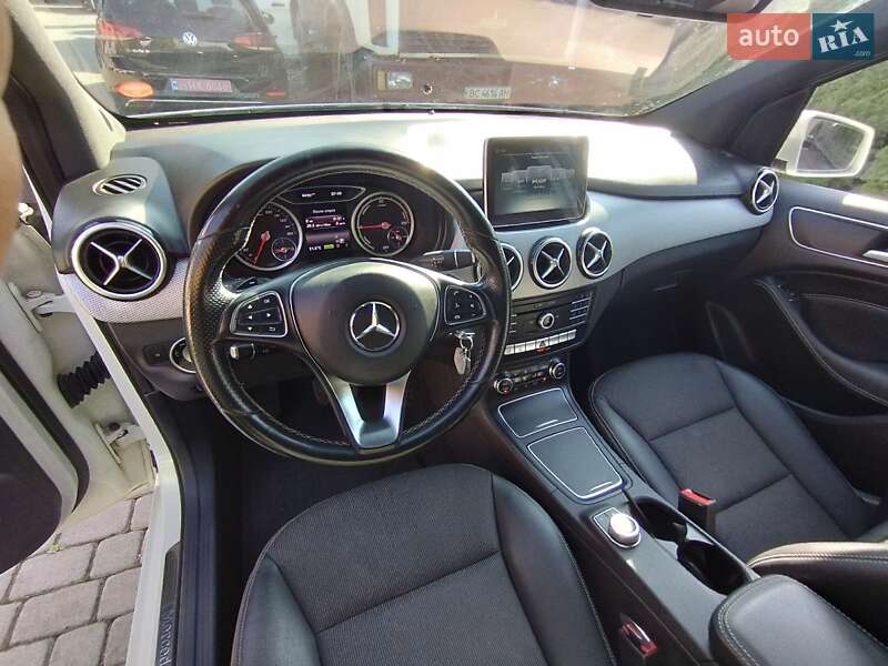 Хэтчбек Mercedes-Benz B-Class 2015 в Самборе фото 22 Хэтчбек Mercedes-Benz B-Class 2015 в Самборе