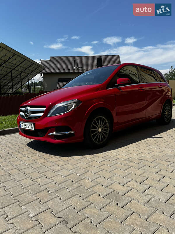 Хэтчбек Mercedes-Benz B-Class 2017 в Черновцах