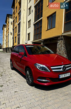 Хэтчбек Mercedes-Benz B-Class 2017 в 
