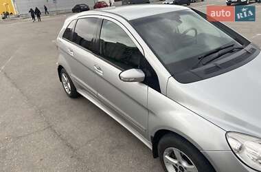 Хэтчбек Mercedes-Benz B-Class 2008 в 
