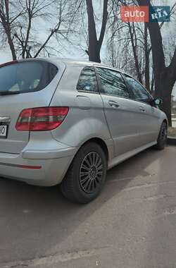 Хэтчбек Mercedes-Benz B-Class 2006 в 