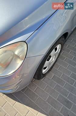 Хэтчбек Mercedes-Benz B-Class 2007 в 
