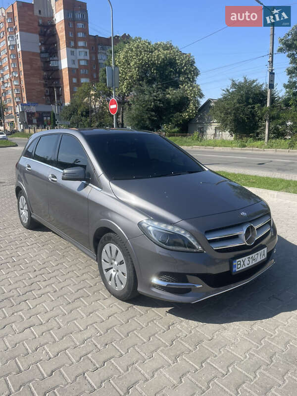 Хэтчбек Mercedes-Benz B-Class 2015 в Хмельницком
