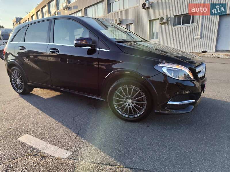 Хэтчбек Mercedes-Benz B-Class 2016 в Киеве