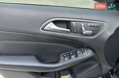 Хэтчбек Mercedes-Benz B-Class 2015 в 