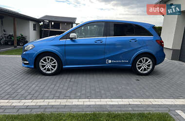 Mercedes-Benz B-Class 2016