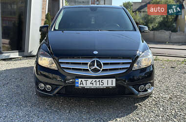 Хетчбек Mercedes-Benz B-Class 2014 в Івано-Франківську