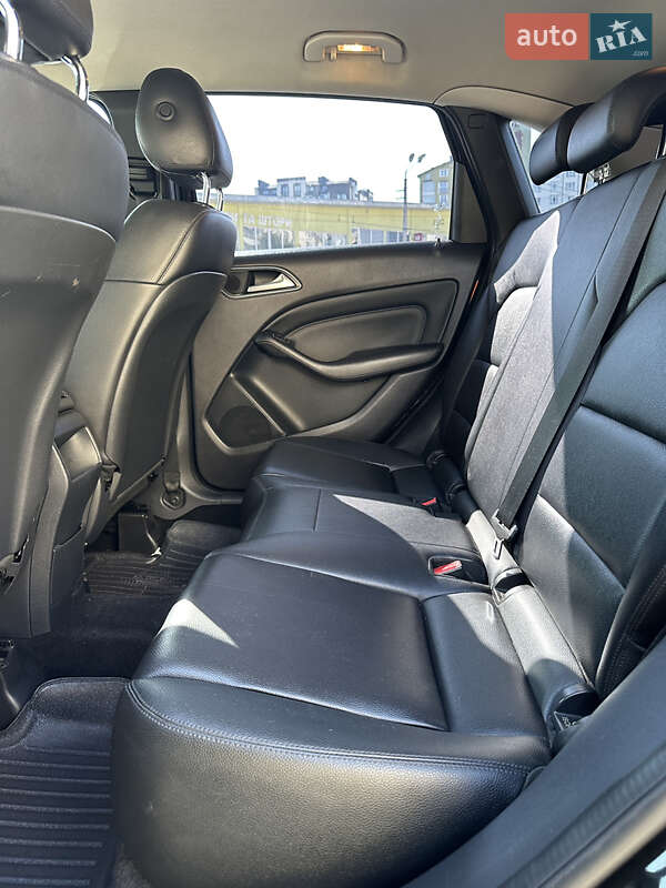 Хэтчбек Mercedes-Benz B-Class 2014 в Ивано-Франковске