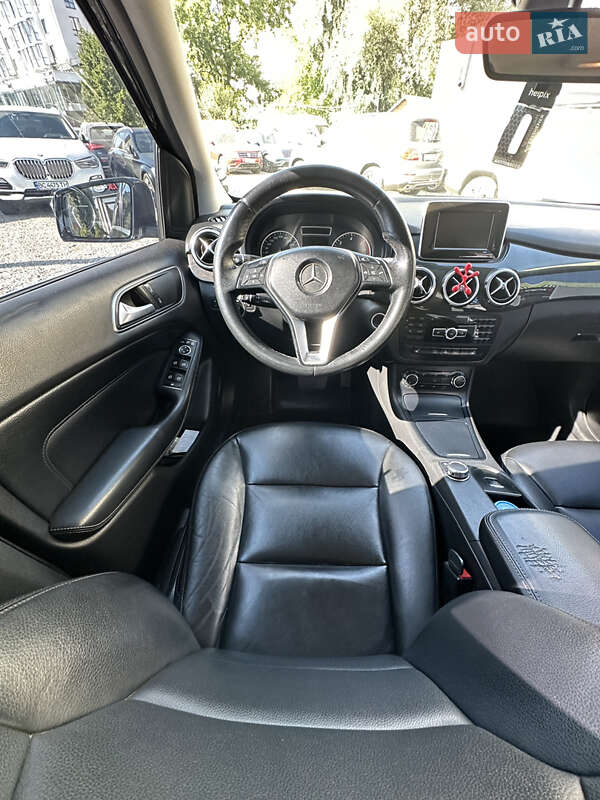 Хэтчбек Mercedes-Benz B-Class 2014 в Ивано-Франковске