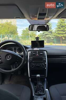 Хэтчбек Mercedes-Benz B-Class 2005 в 