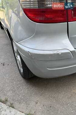 Хэтчбек Mercedes-Benz B-Class 2005 в 