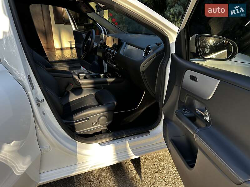 Хэтчбек Mercedes-Benz B-Class 2019 в Киеве