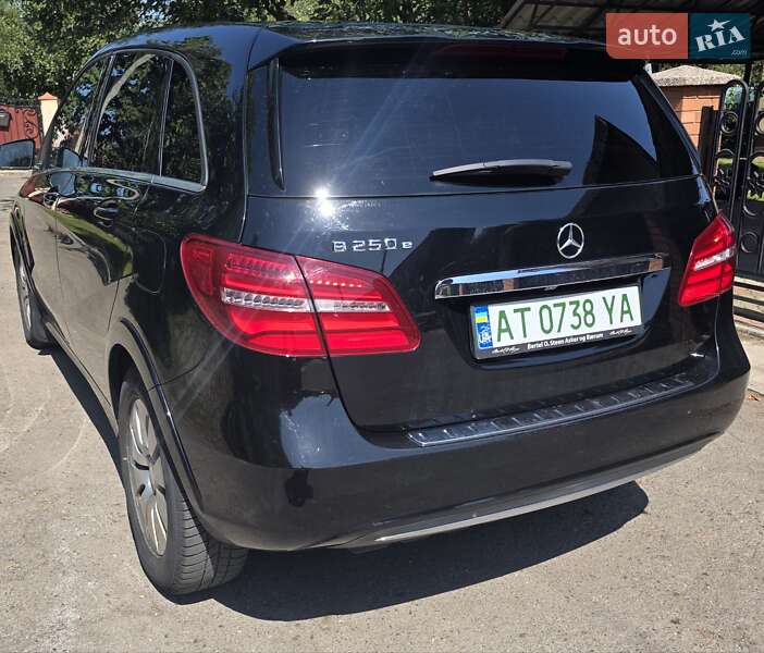 Хэтчбек Mercedes-Benz B-Class 2016 в Калуше