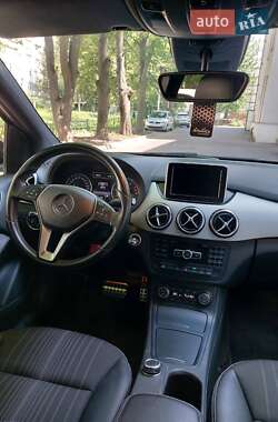 Хэтчбек Mercedes-Benz B-Class 2014 в Виннице