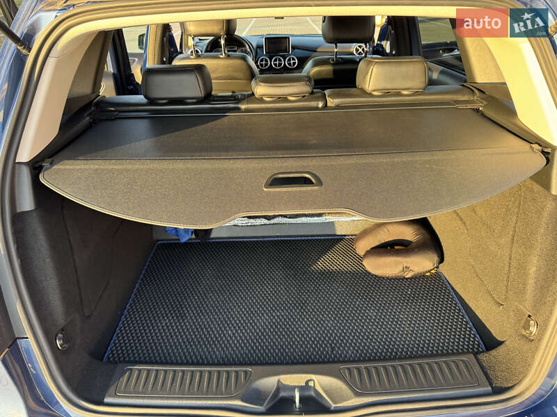 Хэтчбек Mercedes-Benz B-Class 2012 в Нововолынске