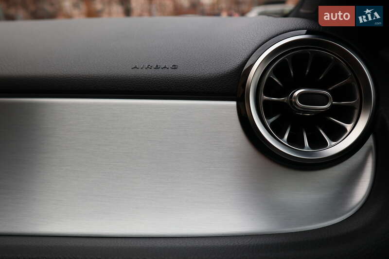 Хэтчбек Mercedes-Benz B-Class 2018 в Киеве