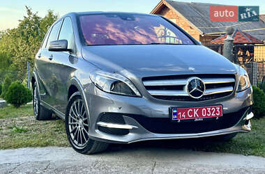 Хэтчбек Mercedes-Benz B-Class 2016 в 
