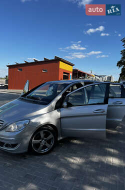 Хэтчбек Mercedes-Benz B-Class 2006 в 