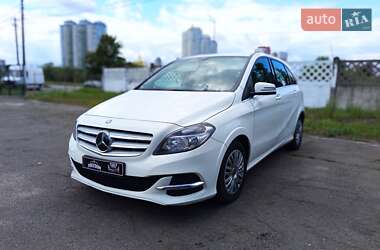 Хэтчбек Mercedes-Benz B-Class 2014 в Киеве