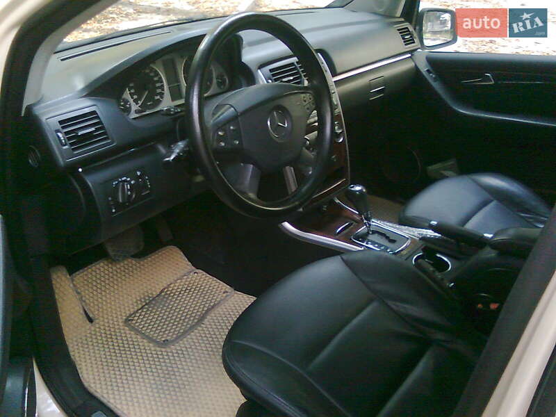 Хэтчбек Mercedes-Benz B-Class 2011 в Запорожье