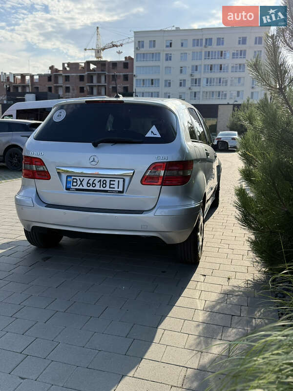 Хетчбек Mercedes-Benz B-Class 2010 в Хмельницькому