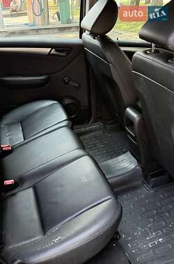 Хэтчбек Mercedes-Benz B-Class 2008 в 