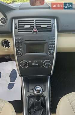 Хэтчбек Mercedes-Benz B-Class 2008 в 