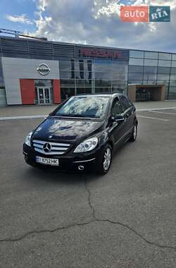 Хэтчбек Mercedes-Benz B-Class 2008 в 