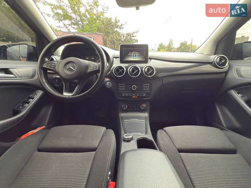 Хэтчбек Mercedes-Benz B-Class 2017 в Харькове