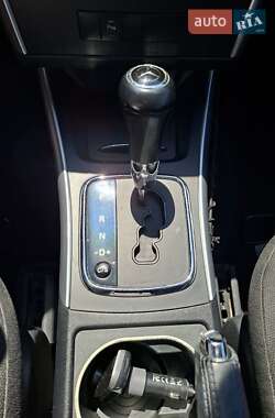 Хэтчбек Mercedes-Benz B-Class 2009 в 